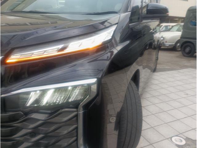 TOYOTA VOXY HYBRID 2023 Image 31