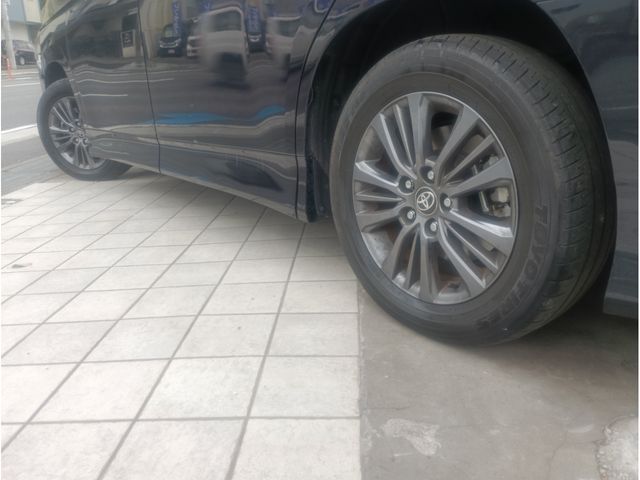 TOYOTA VOXY HYBRID 2023 Image 31