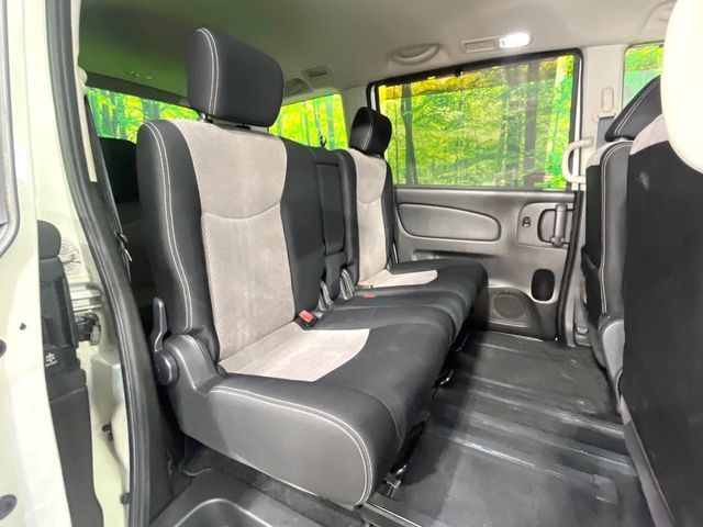 NISSAN SERENA  WG 2012 Image 31