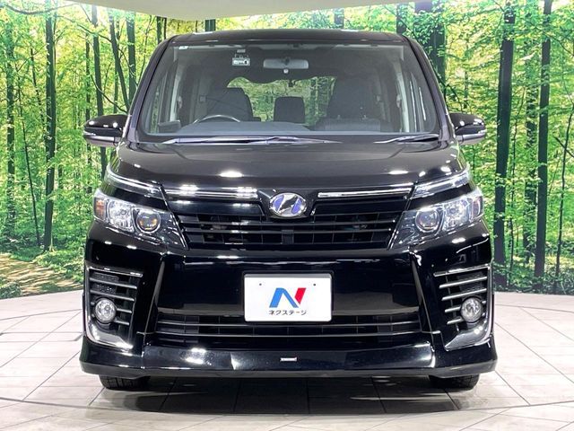 TOYOTA VOXY 2014 Image 31