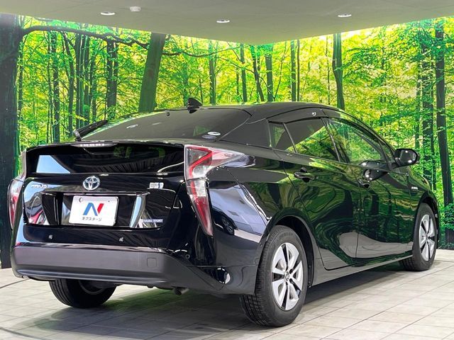TOYOTA PRIUS 2016 Image 31