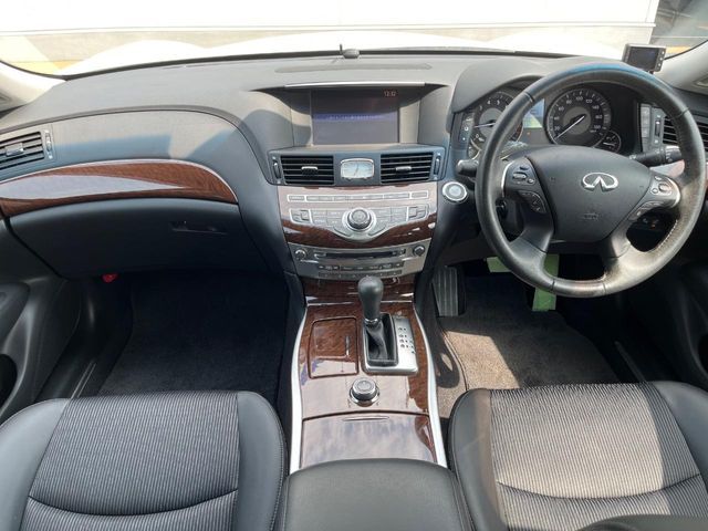 NISSAN FUGA HYBRID 2019 Image 31