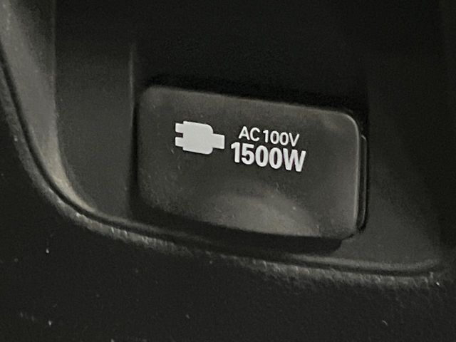 TOYOTA VOXY HYBRID 2023 Image 31