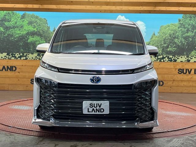 TOYOTA VOXY HYBRID 2023 Image 31