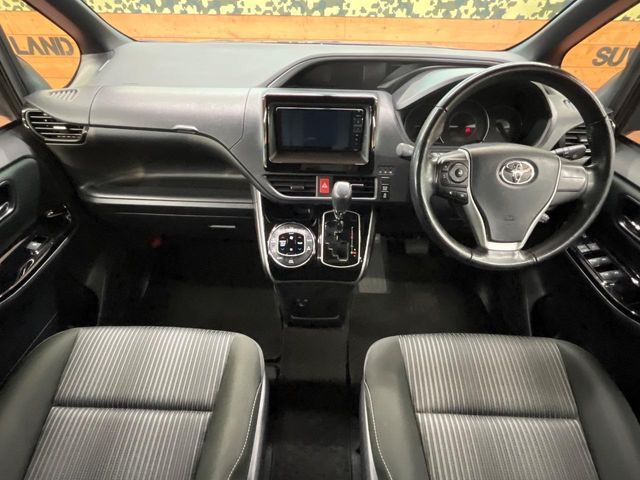 TOYOTA VOXY 2020 Image 31