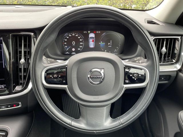 VOLVO V60 2021 Image 31