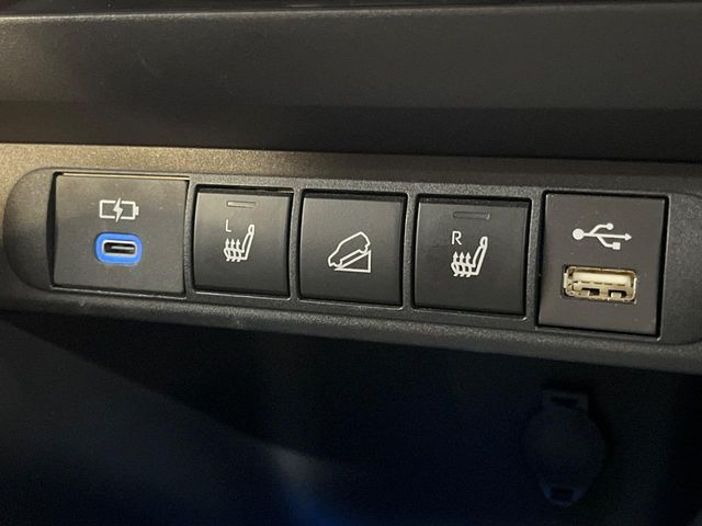 TOYOTA YARIS CROSS HYBRID 2023 Image 31