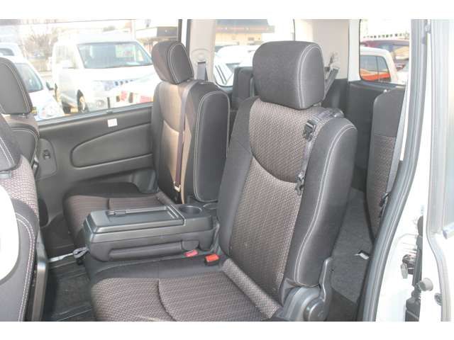 NISSAN SERENA  S-HYBRID 2015 Image 31