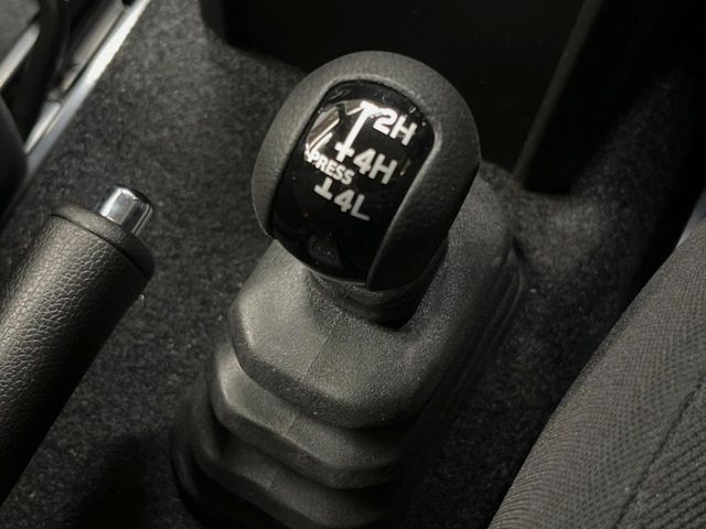 SUZUKI JIMNY NOMADE 2026 Image 31