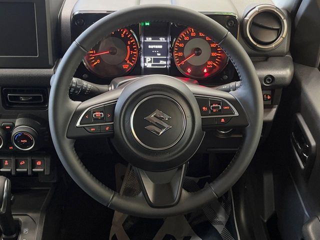 SUZUKI JIMNY NOMADE 2026 Image 31