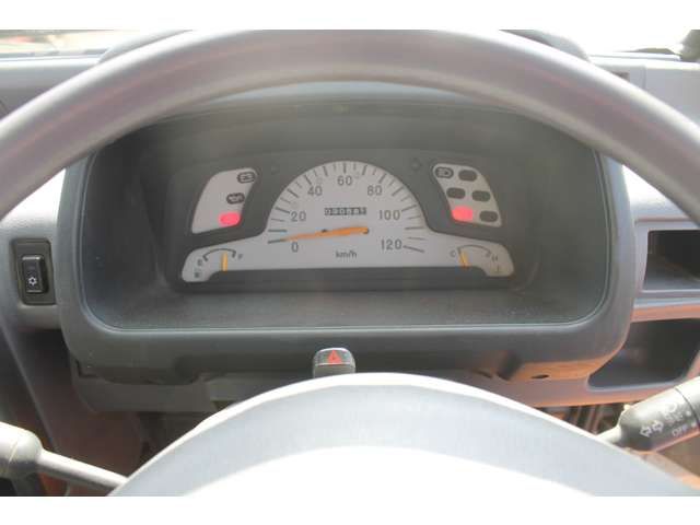 MITSUBISHI MINICAB TRUCK 4WD 1998 Image 31