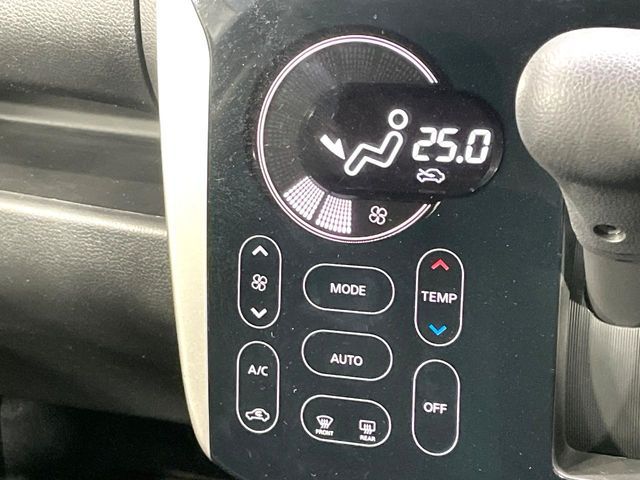 MITSUBISHI EK CUSTOM 2013 Image 31