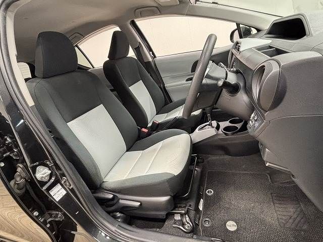 TOYOTA AQUA 2012 Image 31