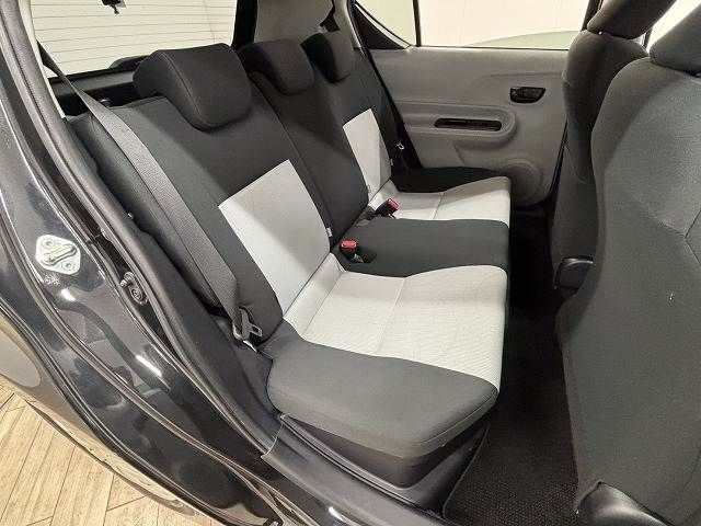 TOYOTA AQUA 2012 Image 31