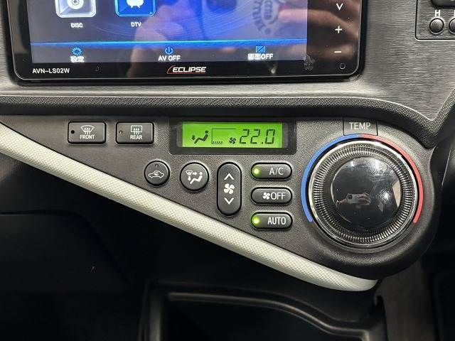 TOYOTA AQUA 2012 Image 31