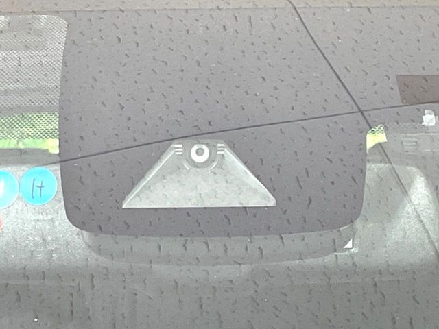 TOYOTA PRIUS 2018 Image 31