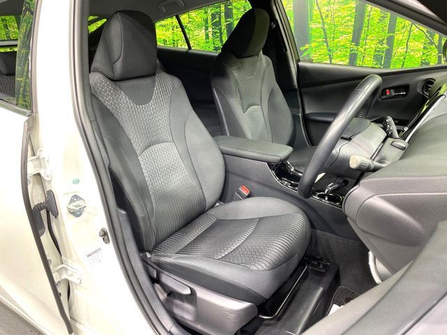 TOYOTA PRIUS 2018 Image 31