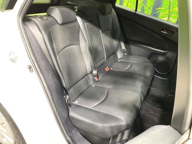 TOYOTA PRIUS 2018 Image 31