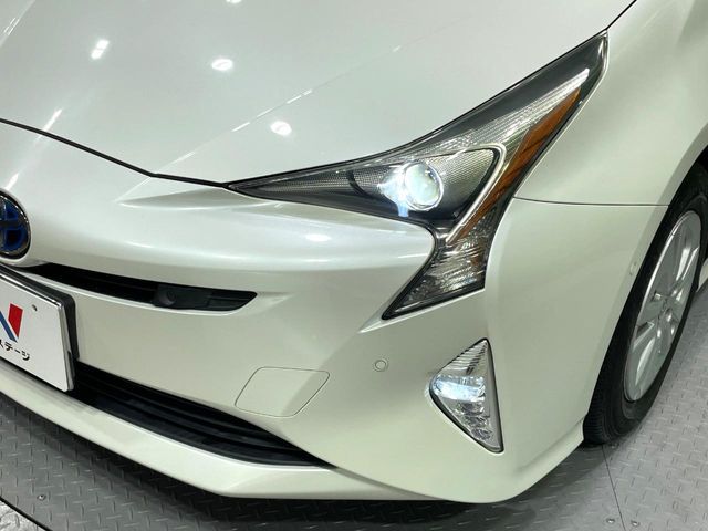 TOYOTA PRIUS 2018 Image 31
