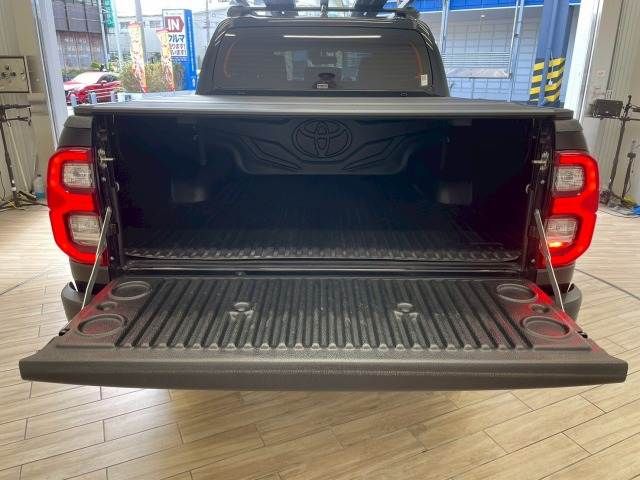TOYOTA HILUX 4WD 2022 Image 31