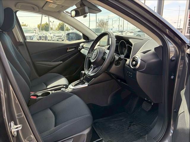 MAZDA 2 2019 Image 31