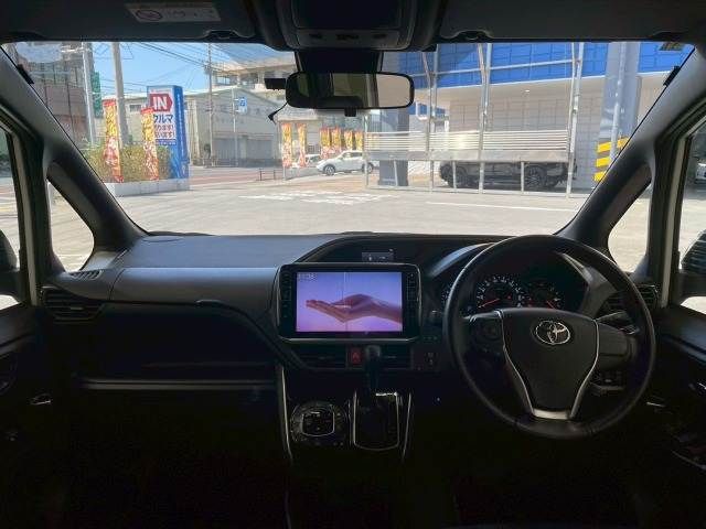 TOYOTA VOXY 2020 Image 31