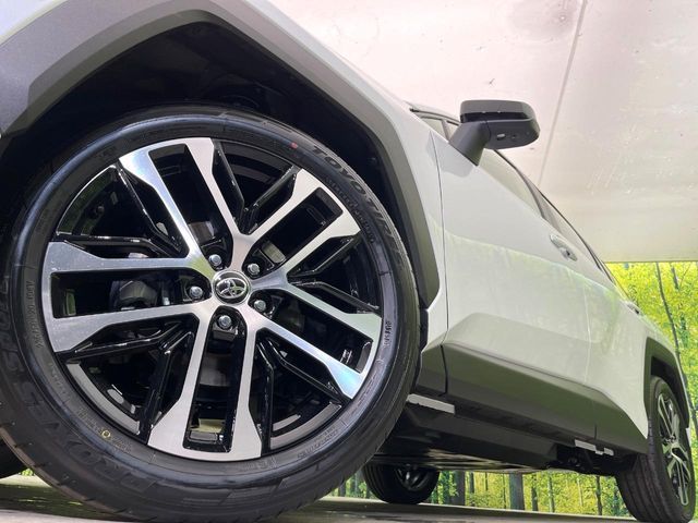 TOYOTA RAV4 HYBRID 4WD 2026 Image 31