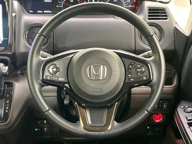 HONDA N BOX 2021 Image 31