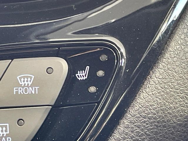 TOYOTA C-HR 2017 Image 31