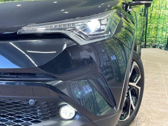 TOYOTA C-HR 2017 Image 31