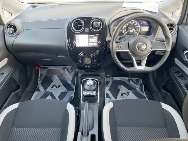 NISSAN NOTE 2017 Image 31