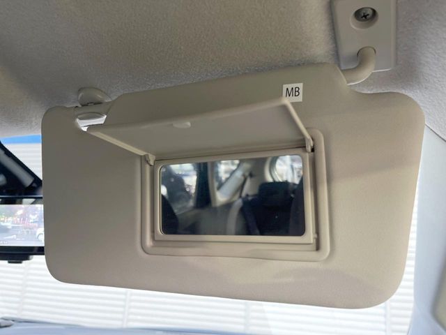 NISSAN NOTE 2017 Image 31