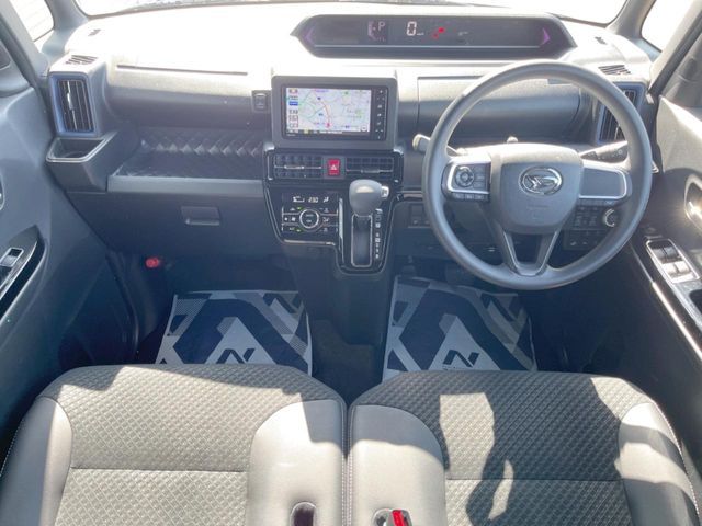 DAIHATSU TANTO CUSTOM 2021 Image 31