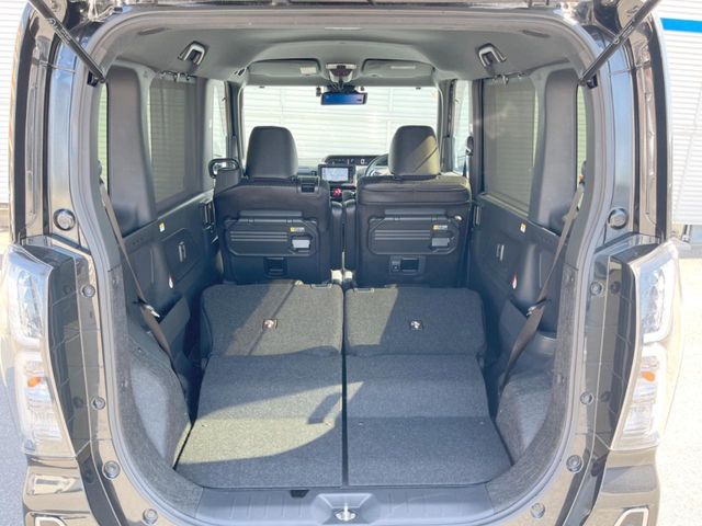 DAIHATSU TANTO CUSTOM 2021 Image 31