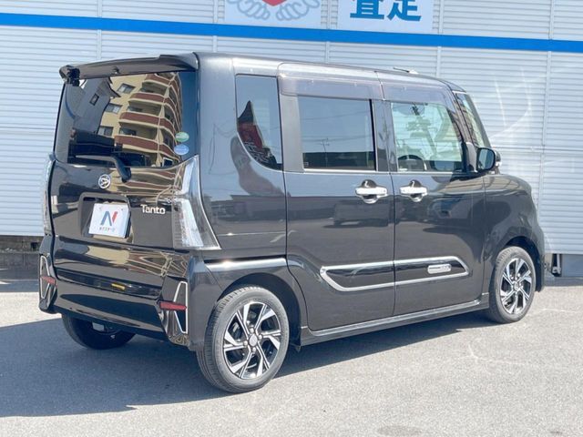 DAIHATSU TANTO CUSTOM 2021 Image 31