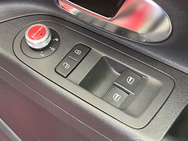 VOLKSWAGEN UP! 2015 Image 31