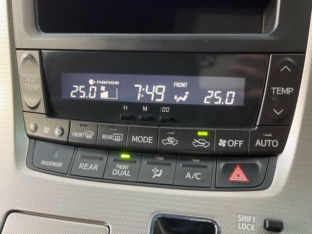 TOYOTA ALPHARD 2012 Image 31