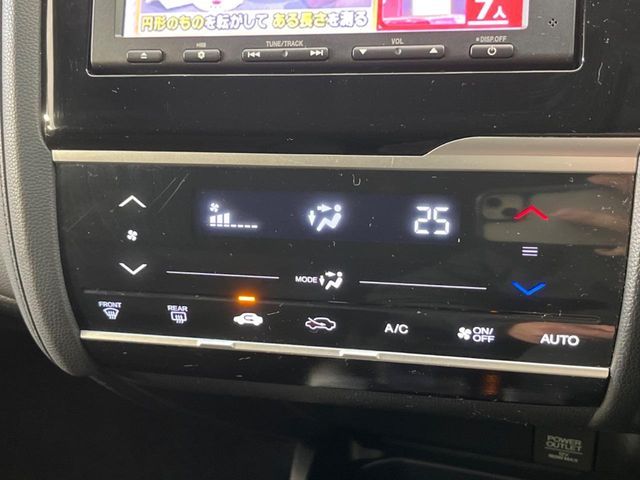 HONDA FIT HYBRID 2015 Image 31