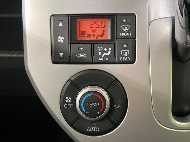 DAIHATSU WAKE 4WD 2015 Image 31