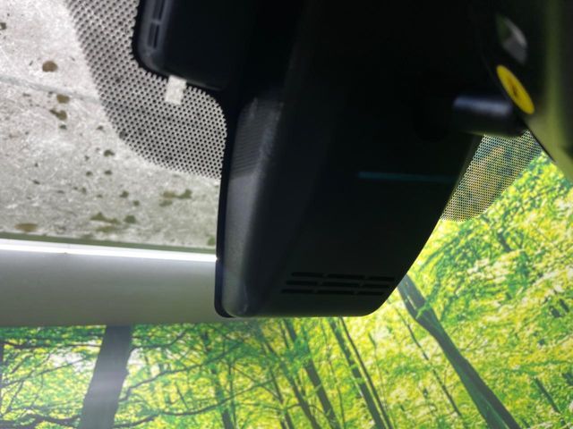 TOYOTA C-HR 2018 Image 31