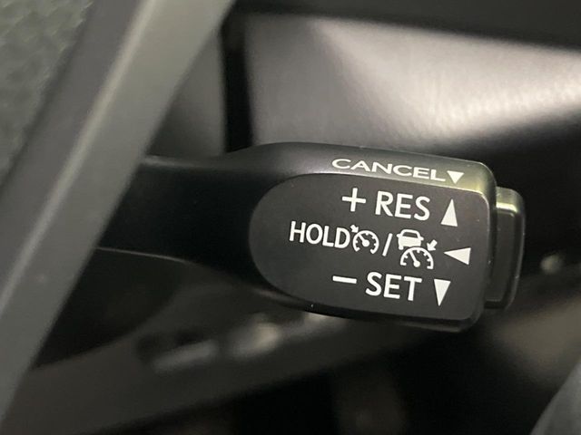 TOYOTA C-HR 2018 Image 31