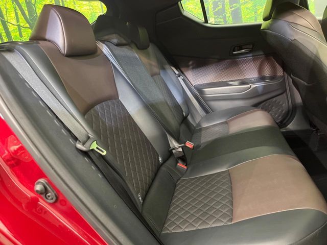 TOYOTA C-HR 2018 Image 31