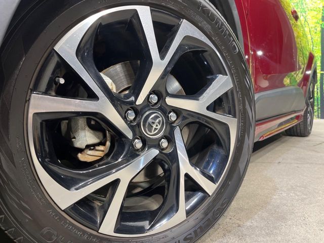 TOYOTA C-HR 2018 Image 31