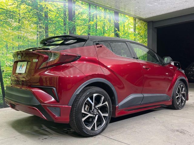 TOYOTA C-HR 2018 Image 31