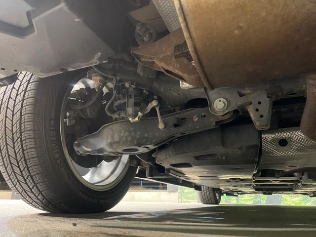 TOYOTA C-HR 2018 Image 31