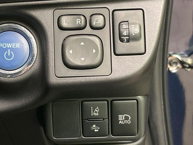 TOYOTA AQUA 2016 Image 31