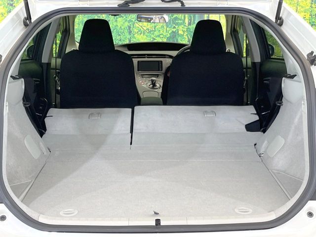 TOYOTA PRIUS 2012 Image 31