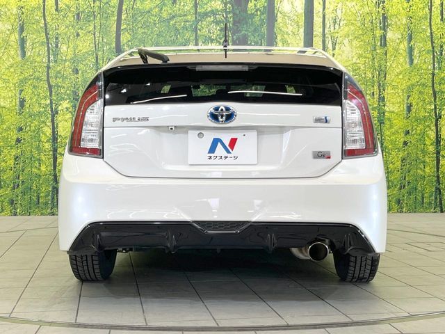 TOYOTA PRIUS 2012 Image 31