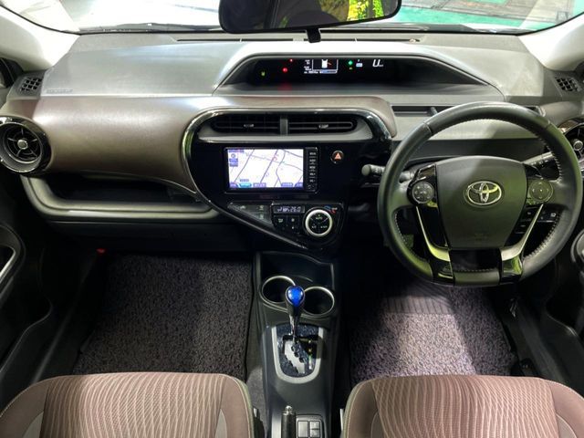 TOYOTA AQUA 2017 Image 31