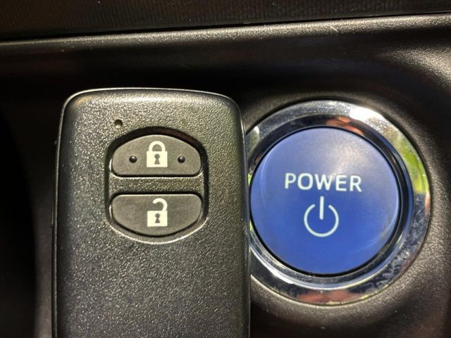 TOYOTA AQUA 2017 Image 31